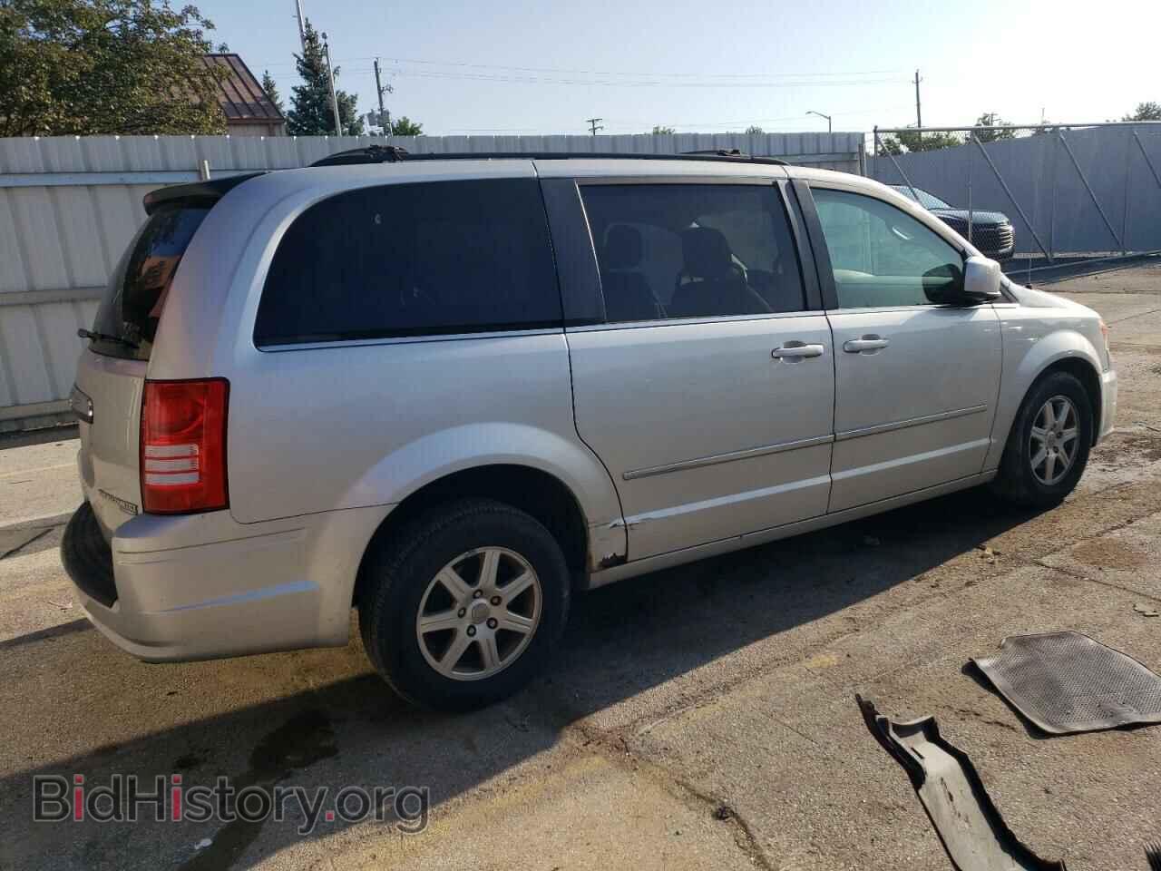 2010 CHRYSLER MINIVAN - VIN: 2A4RR5D16AR461105 - Фото 3