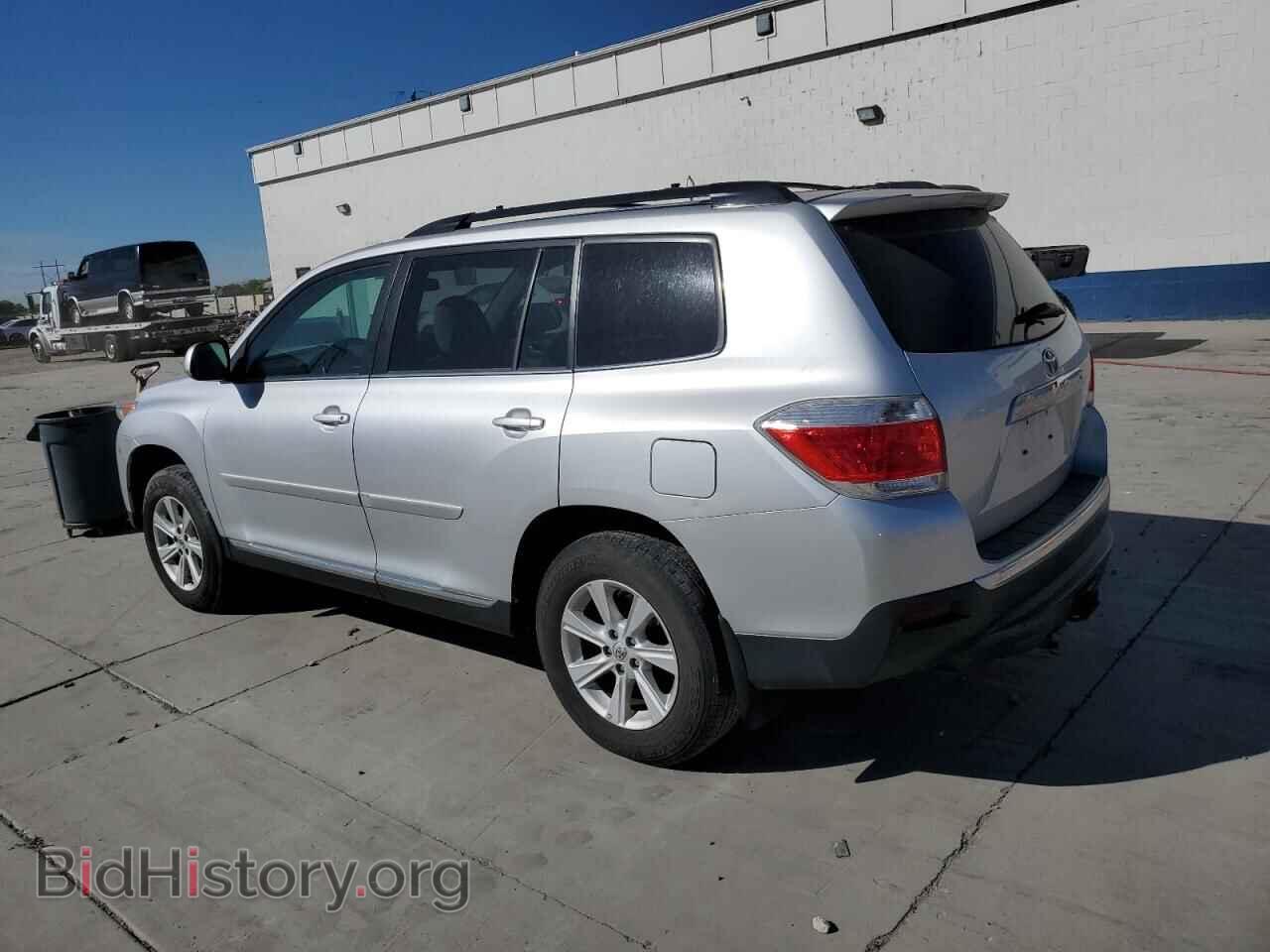 2013 TOYOTA HIGHLANDER - VIN: 5TDBK3EH4DS272816 - Фото 2