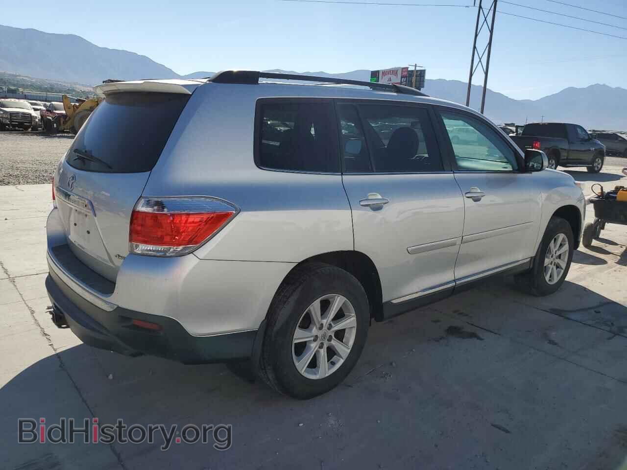 2013 TOYOTA HIGHLANDER - VIN: 5TDBK3EH4DS272816 - Фото 3