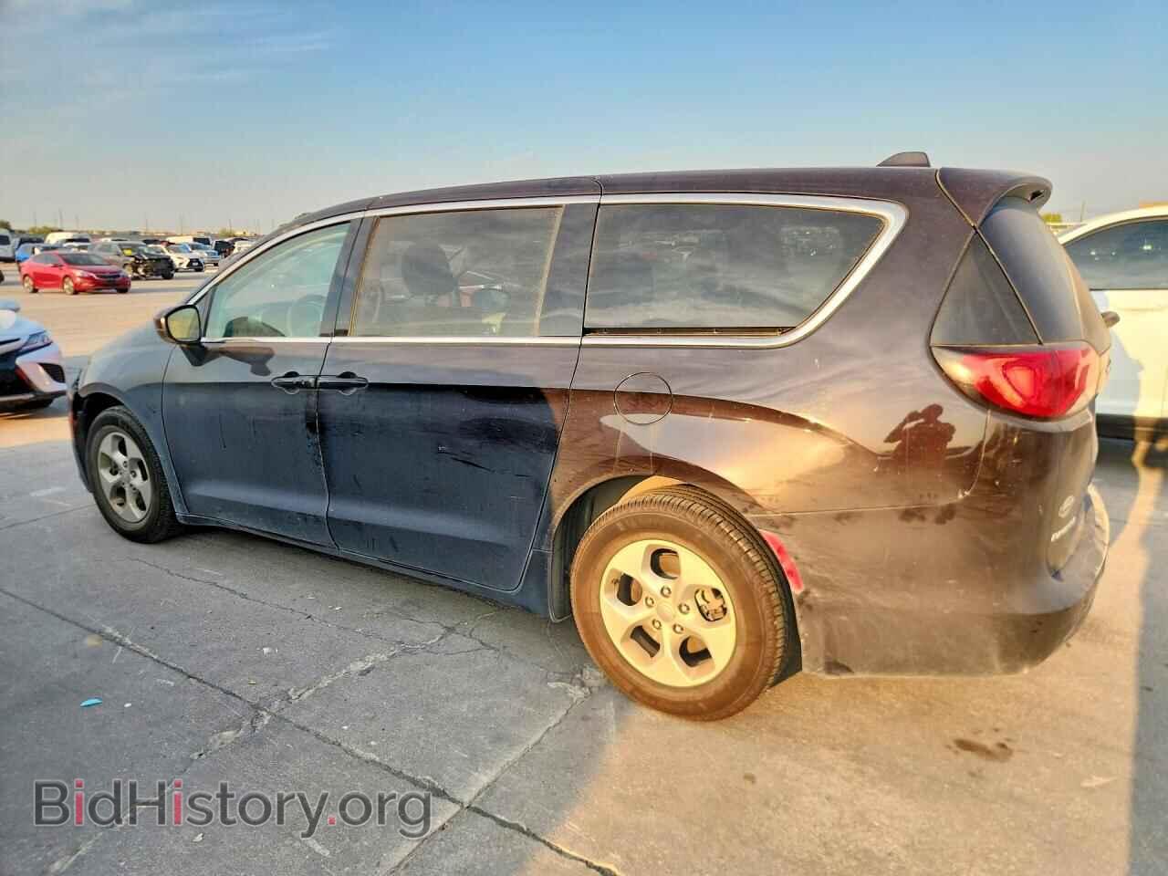 2017 CHRYSLER PACIFICA - VIN: 2C4RC1CG5HR597872 - Photo 2