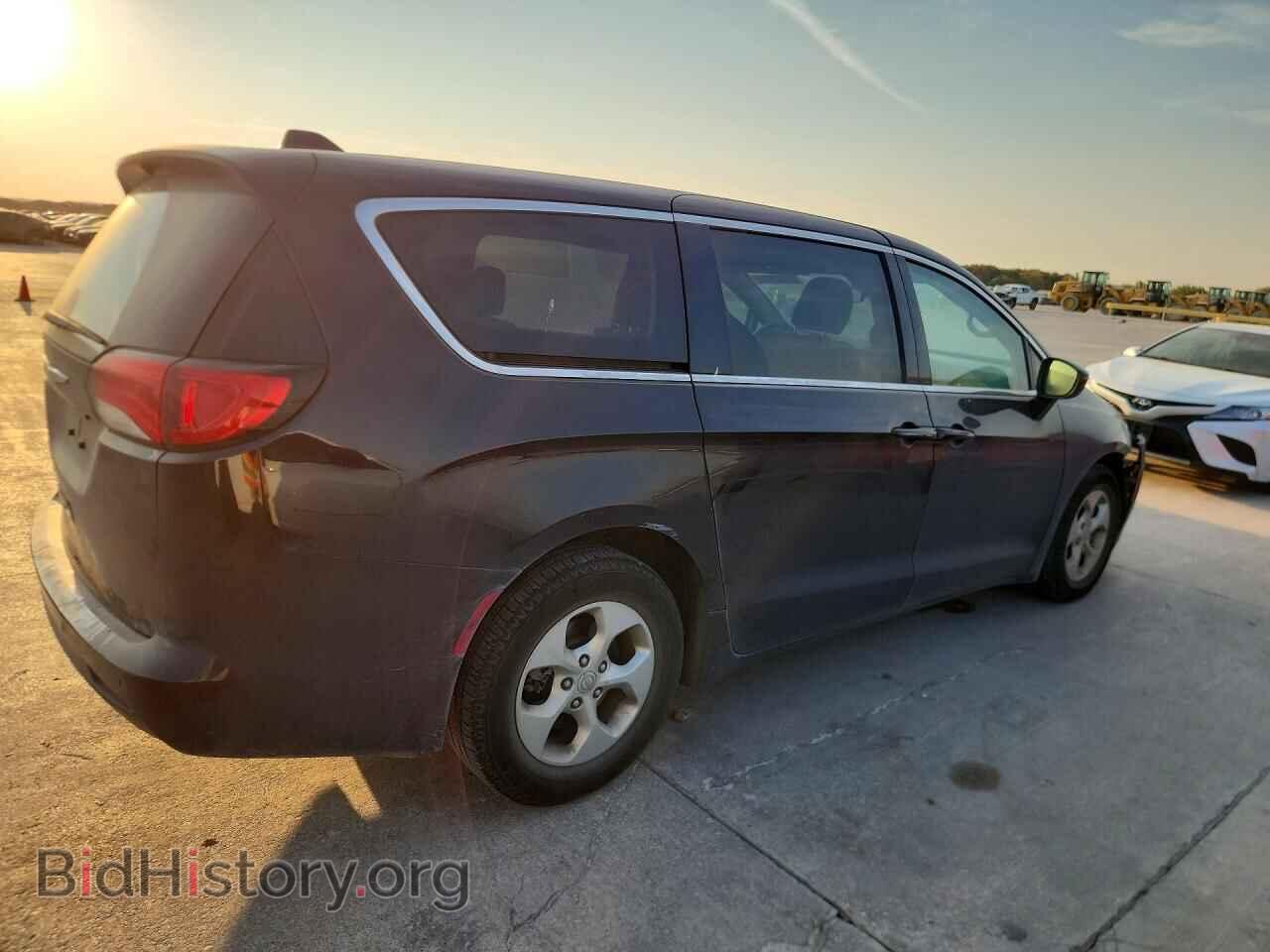 2017 CHRYSLER PACIFICA - VIN: 2C4RC1CG5HR597872 - Photo 3