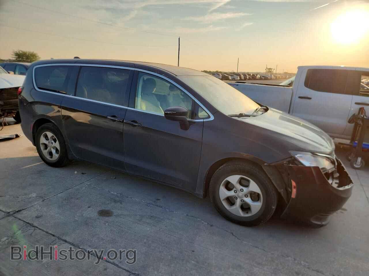 2017 CHRYSLER PACIFICA - VIN: 2C4RC1CG5HR597872 - Photo 4