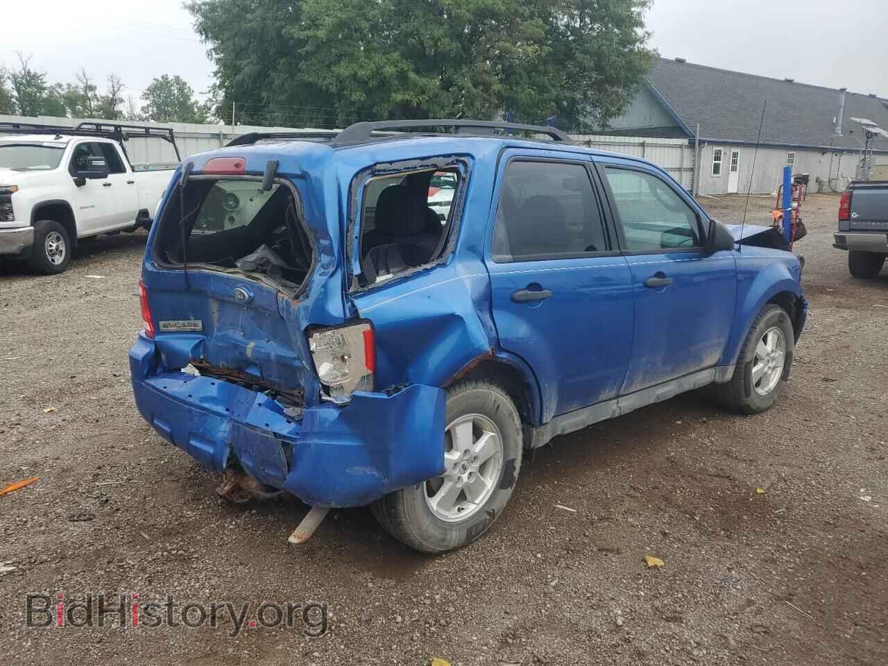 2011 FORD ESCAPE - VIN: 1FMCU0DG9BKC10141 - Фото 3