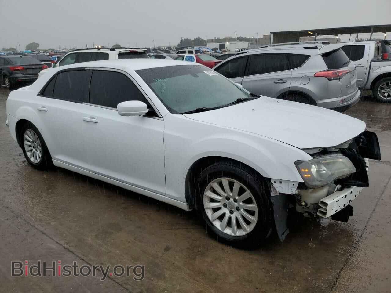 2013 CHRYSLER 300 - VIN: 2C3CCAAG2DH561473 - Фото 4