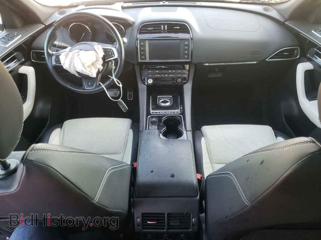 2017 JAGUAR F-PACE - VIN: SADCL2BV7HA091805 - Фото 8