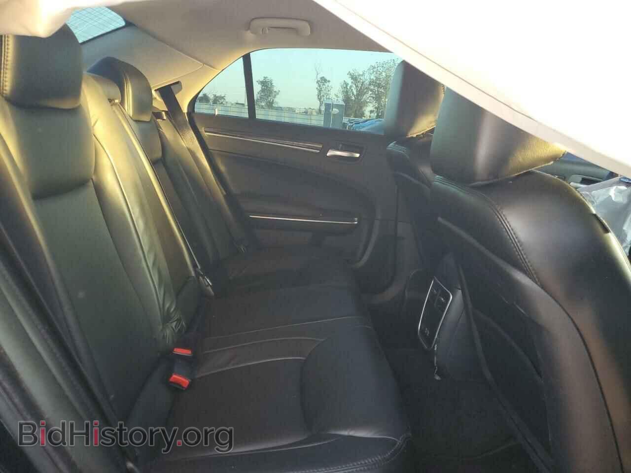 2017 CHRYSLER 300 - VIN: 2C3CCAAG1HH625735 - Фото 10