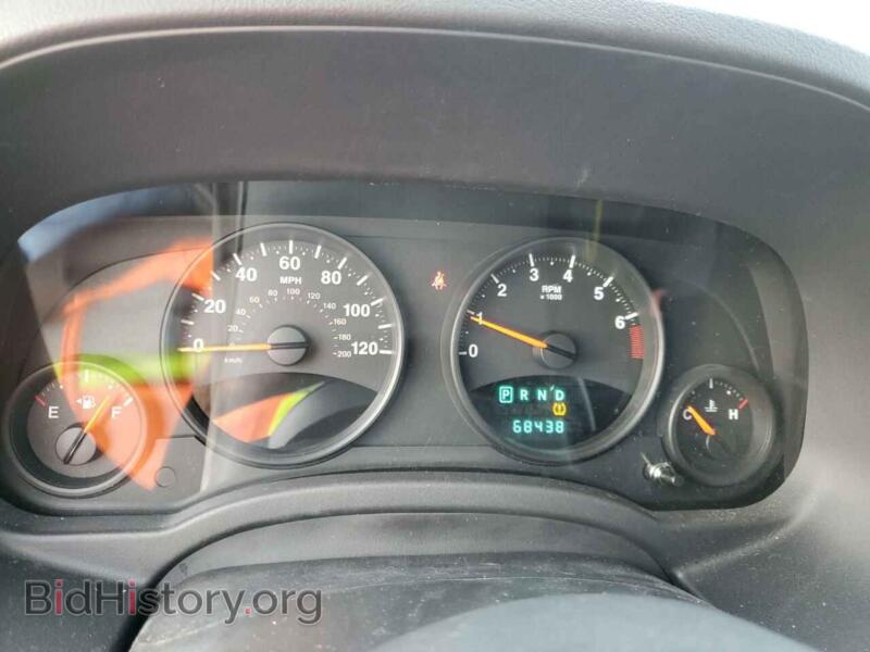 2011 Jeep COMPASS (VIN 1J4NT1FB6BD242731) — photo 9 of 13