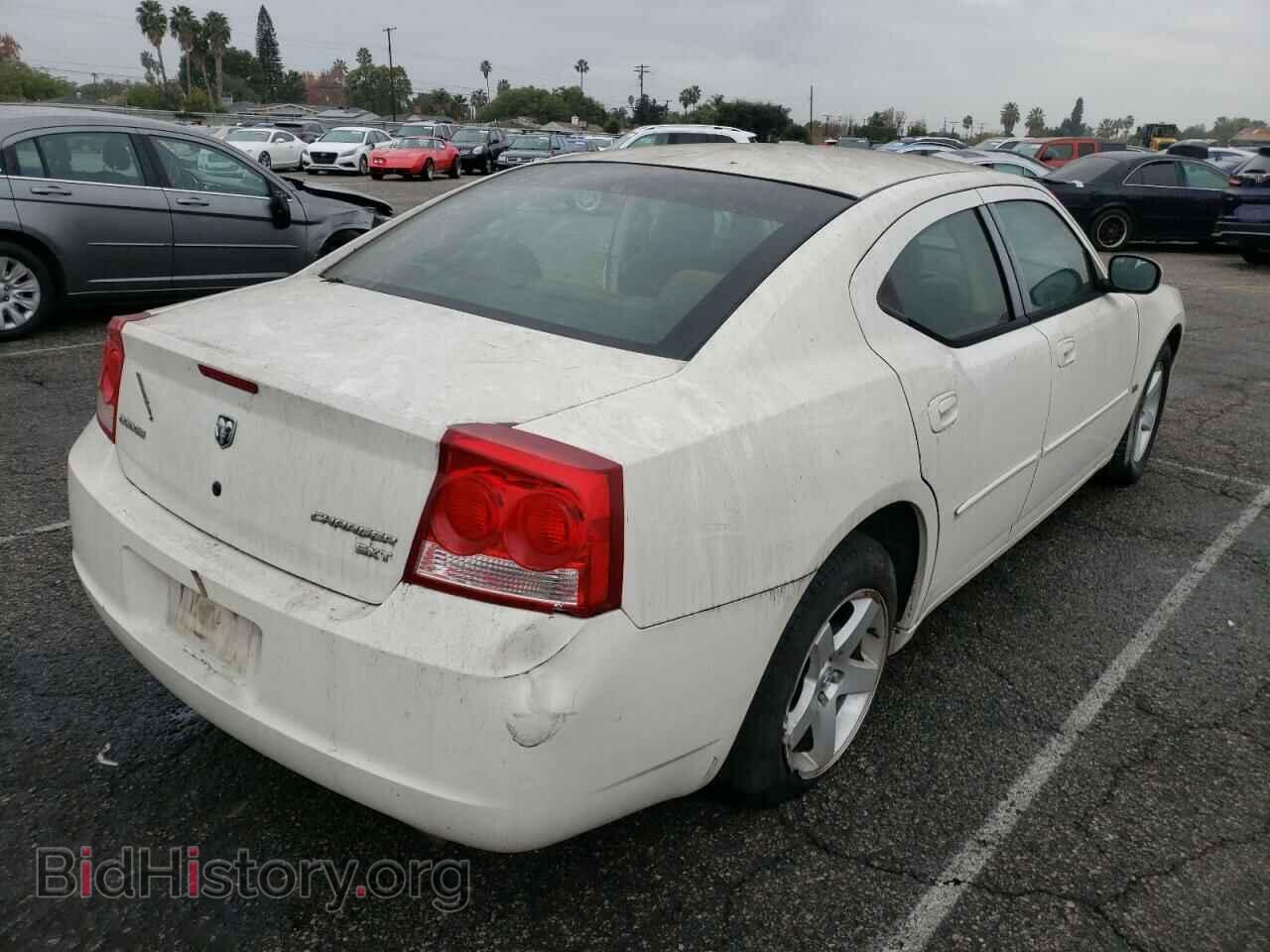 2010 DODGE CHARGER - VIN: 2B3CA3CV3AH218323 - Фото 4