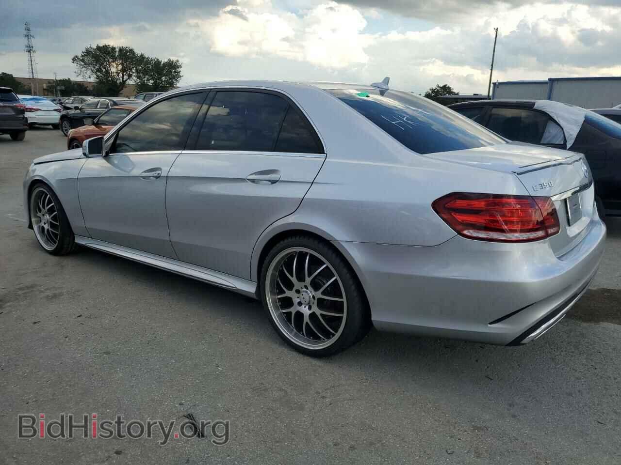 2014 MERCEDES-BENZ E-CLASS - VIN: WDDHF5KB2EA886925 - Фото 2