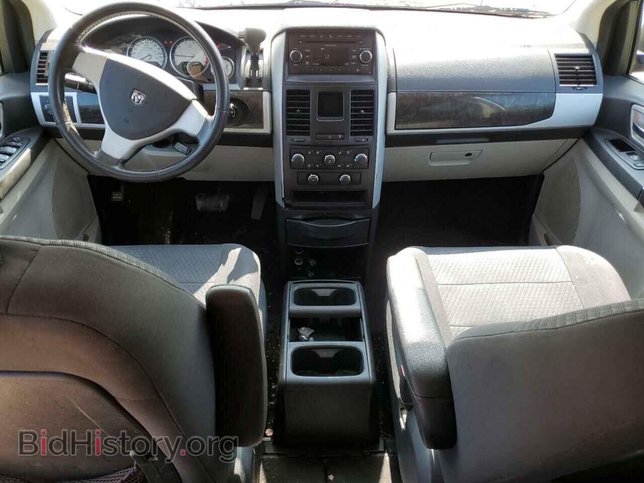 2010 DODGE CARAVAN - VIN: 2D4RN5D16AR205373 - Фото 8