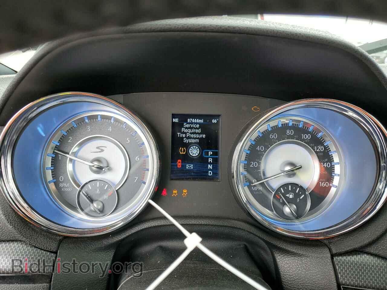 2013 CHRYSLER 300 - VIN: 2C3CCABT7DH544745 - Фото 9