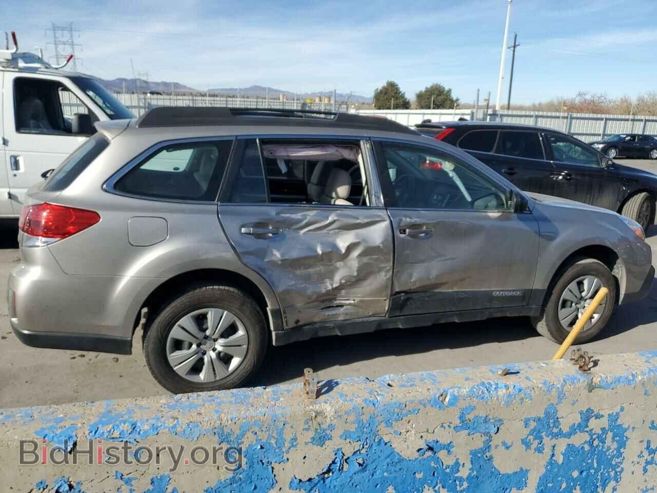 2014 SUBARU OUTBACK - VIN: 4S4BRCAC8E1229953 - Фото 3