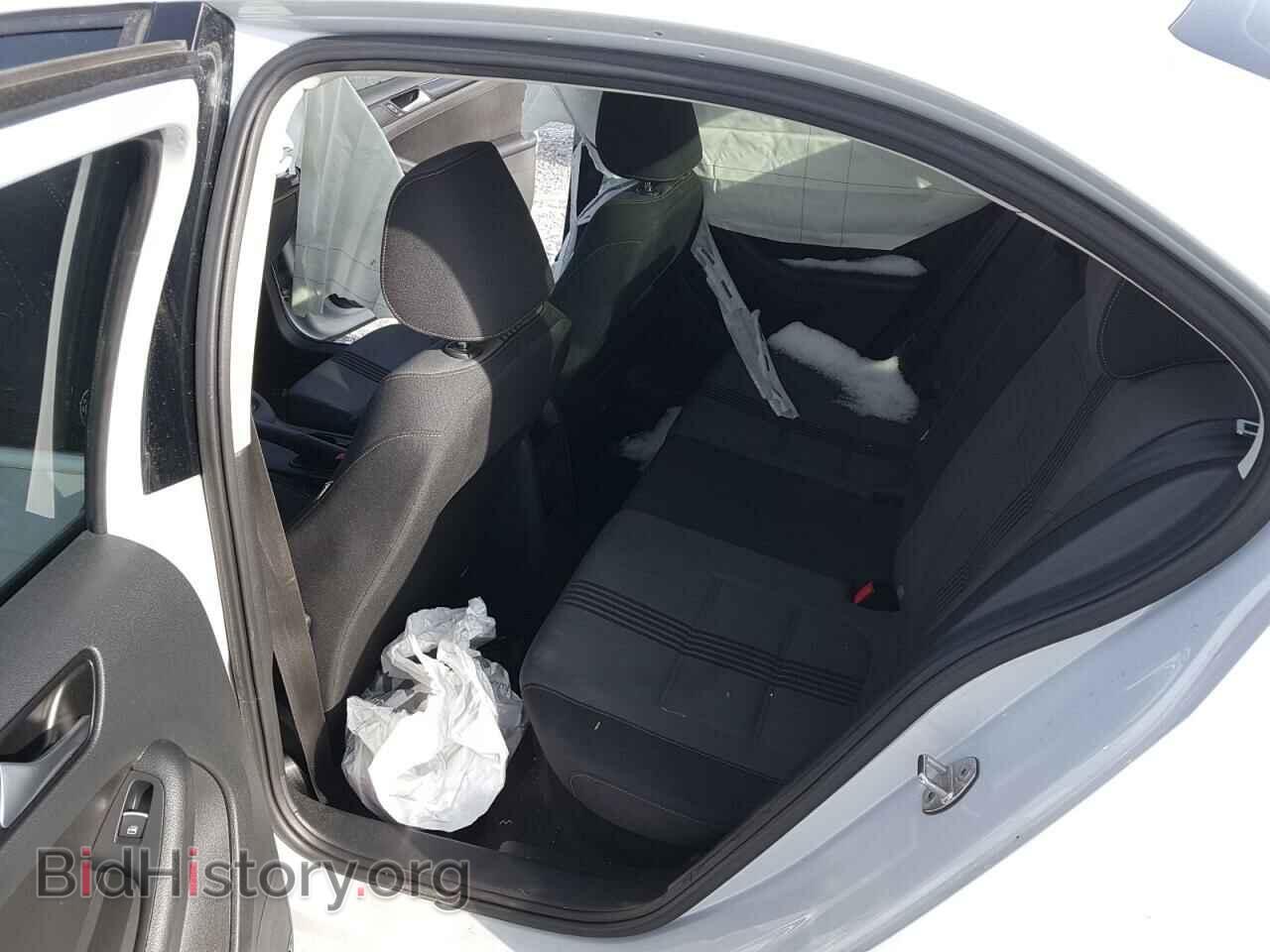 2017 VOLKSWAGEN JETTA - VIN: 3VWDB7AJXHM305555 - Фото 6