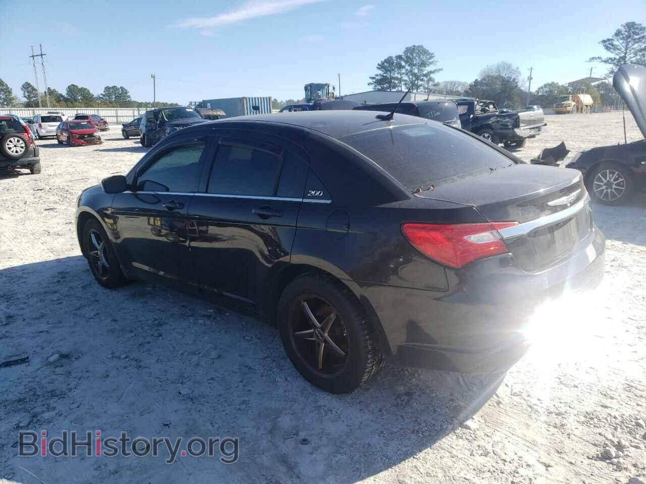 2013 CHRYSLER 200 - VIN: 1C3CCBAB0DN642019 - Фото 2