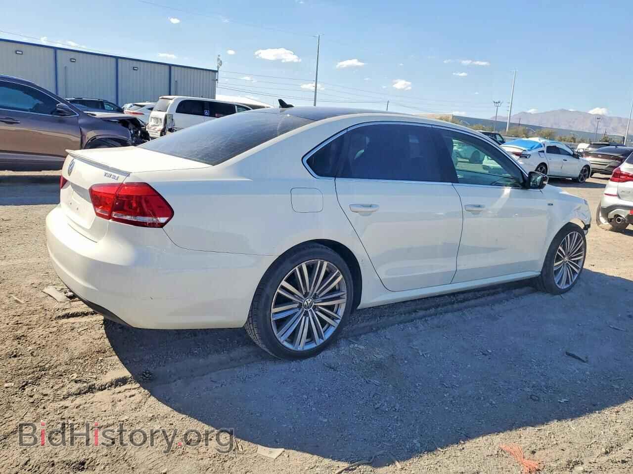 2015 VOLKSWAGEN PASSAT - VIN: 1VWBT7A32FC068192 - Photo 3