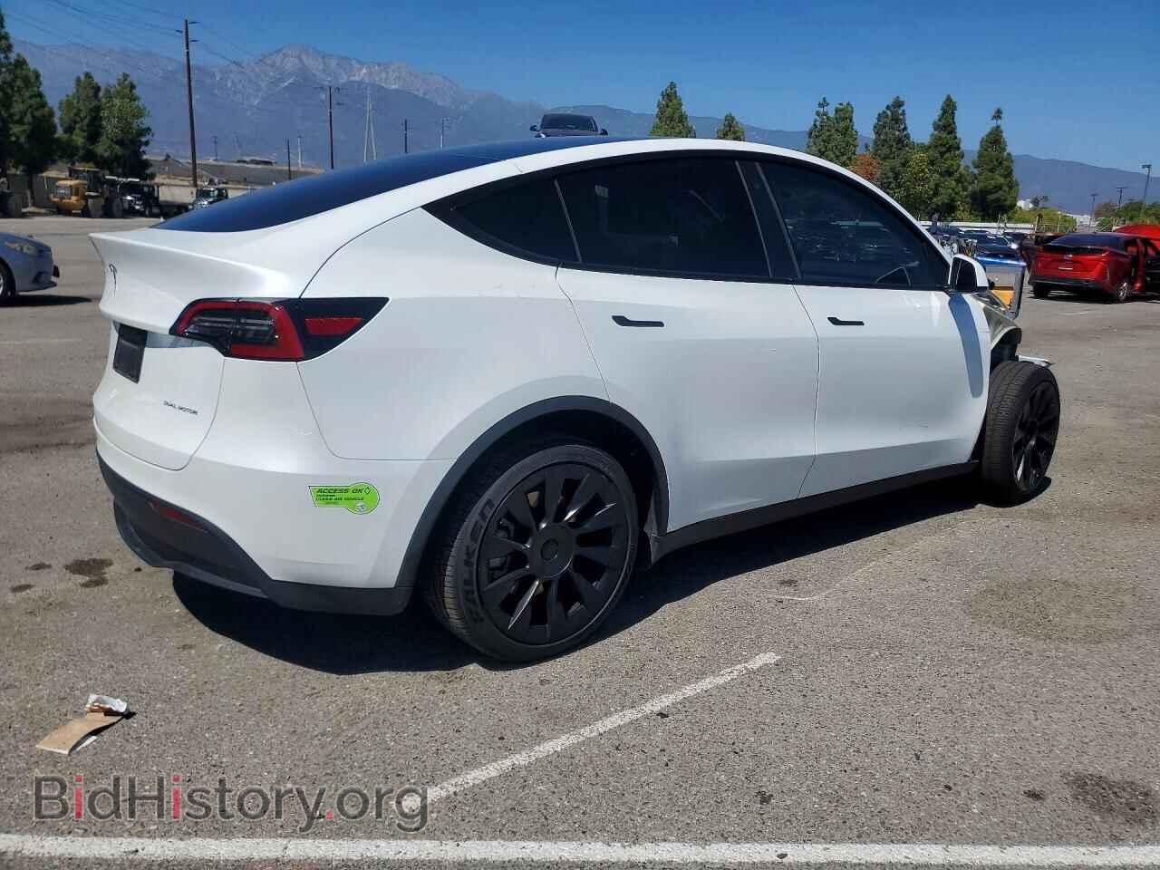 2023 TESLA MODEL Y - VIN: 7SAYGDEE8PF589081 - Photo 3
