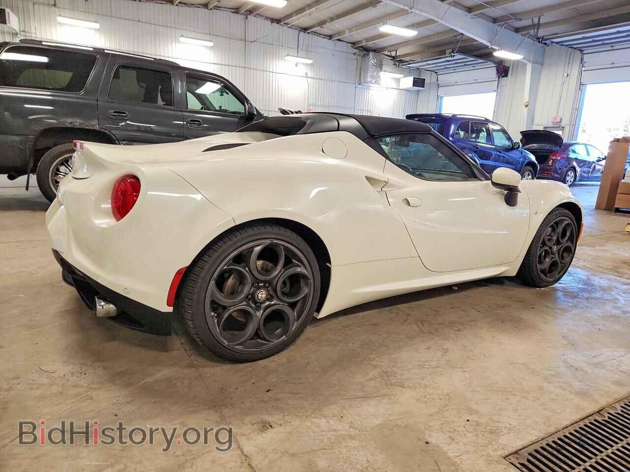 2016 ALFA ROMEO 4C - VIN: ZARBAAB41GM181534 - Фото 3
