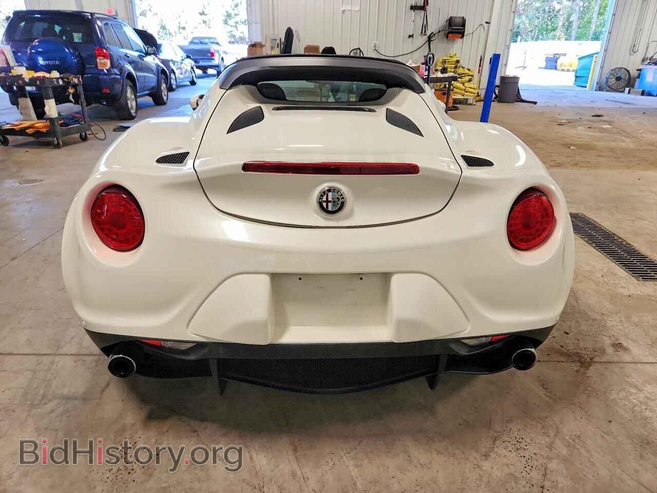 2016 ALFA ROMEO 4C - VIN: ZARBAAB41GM181534 - Фото 6