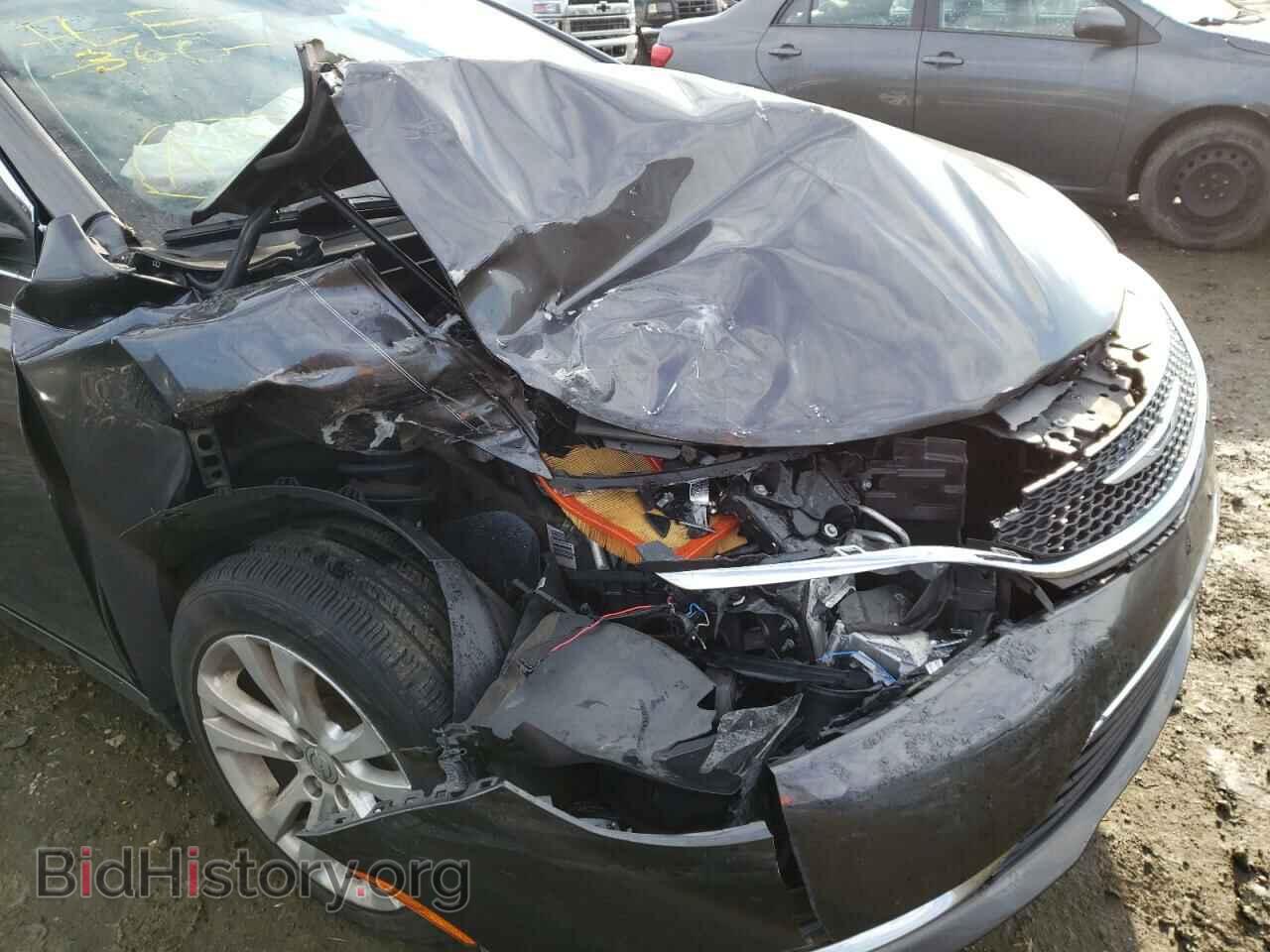 2016 CHRYSLER 200 - VIN: 1C3CCCAB7GN142062 - Фото 9