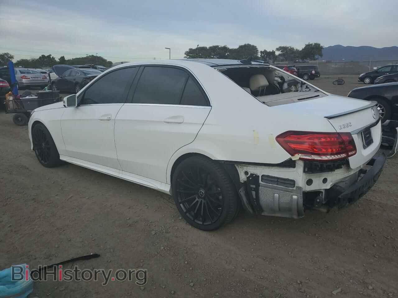 2014 MERCEDES-BENZ E-CLASS - VIN: WDDHF5KB4EA905345 - Фото 2
