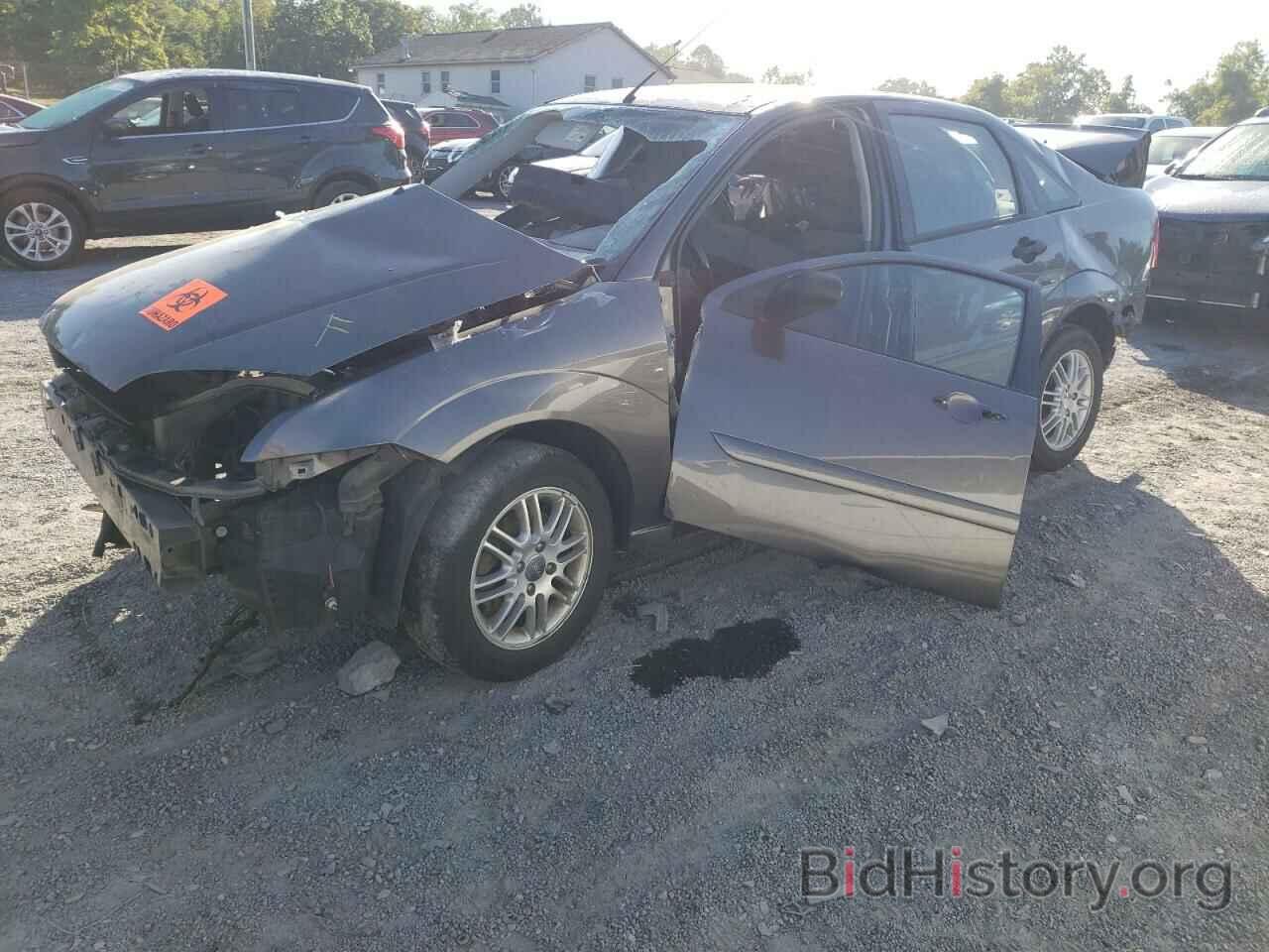 Photo 1FAHP34N86W184685 - FORD FOCUS 2006