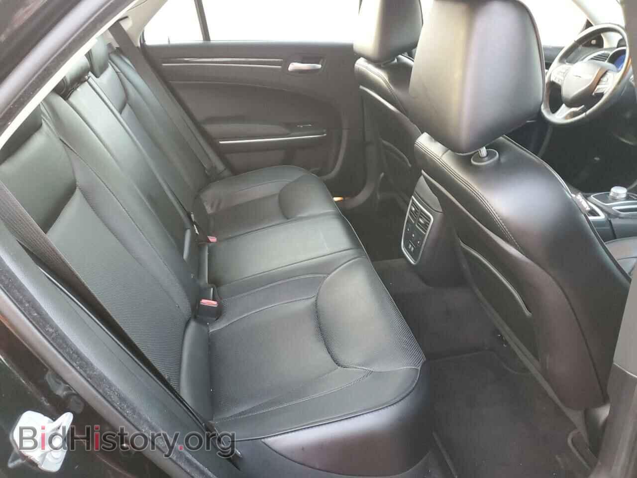 2016 CHRYSLER 300 - VIN: 2C3CCAKG2GH334755 - Photo 10