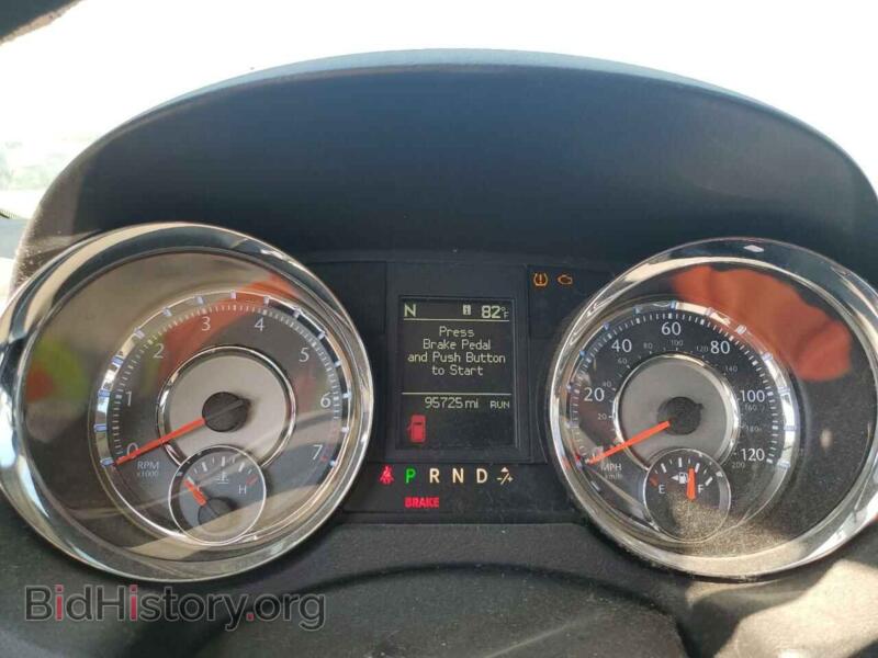 2016 Chrysler MINIVAN (VIN 2C4RC1CG6GR104702) — photo 9 of 13