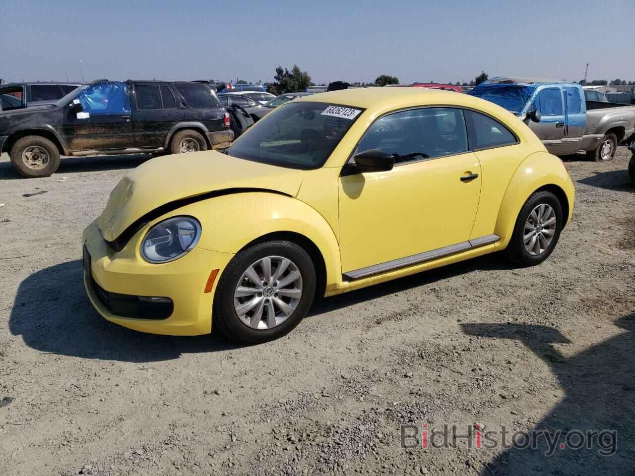 Фотография 3VWF17AT0FM647784 - VOLKSWAGEN BEETLE 2015