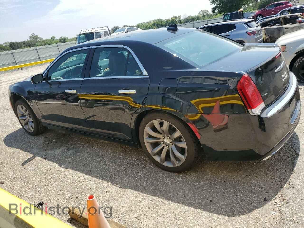 2018 CHRYSLER 300 - VIN: 2C3CCAPT6JH148875 - Фото 2