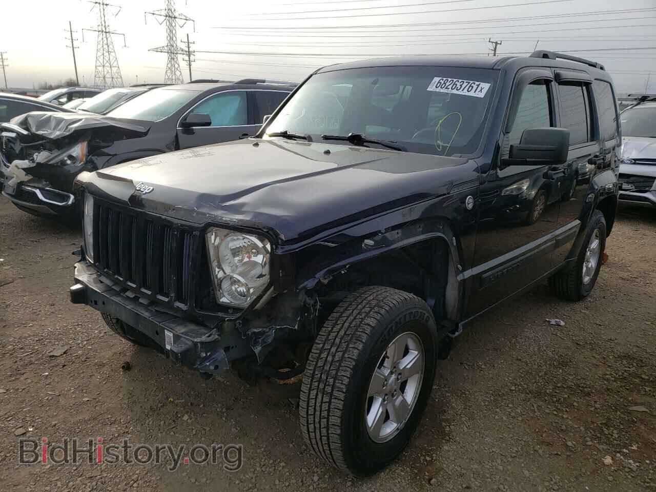 2011 JEEP LIBERTY - VIN: 1J4PN2GK0BW566947 - Фото 2