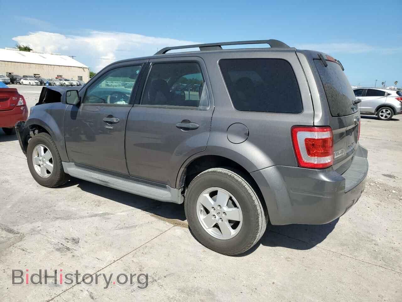 2011 FORD ESCAPE - VIN: 1FMCU0D78BKA93572 - Фото 2