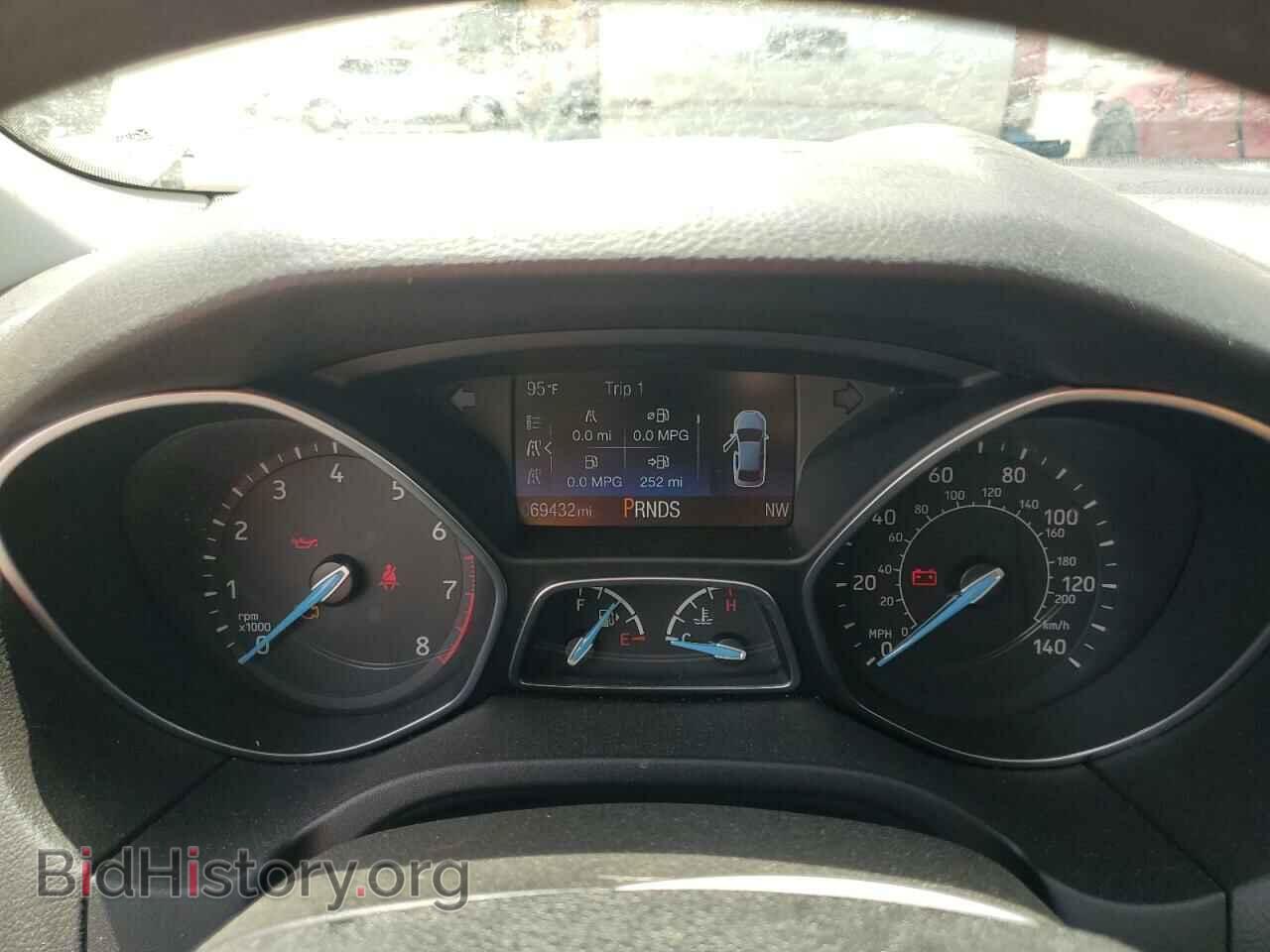 2018 FORD FOCUS - VIN: 1FADP3FE9JL308193 - Photo 9