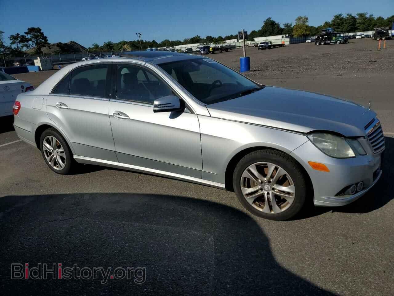 2011 MERCEDES-BENZ E-CLASS - VIN: WDDHF8HB4BA285570 - Фото 4