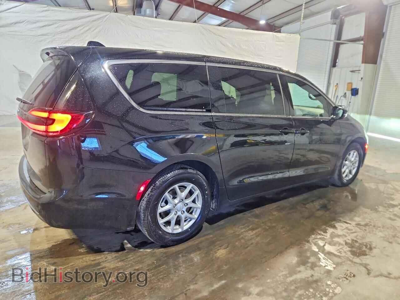 2027 CHRYSLER PACIFICA - VIN: 2C4RC1BG2VR553681 - Photo 3