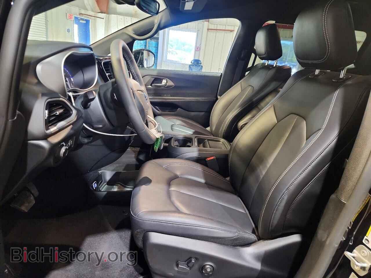 2027 CHRYSLER PACIFICA - VIN: 2C4RC1BG2VR553681 - Photo 7