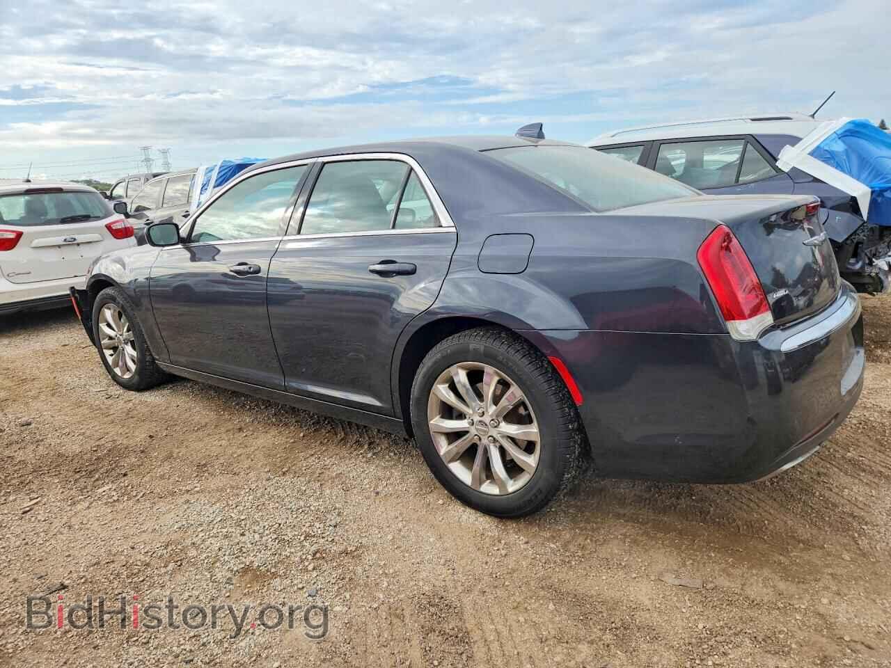 2016 CHRYSLER 300 - VIN: 2C3CCARG0GH190838 - Photo 2