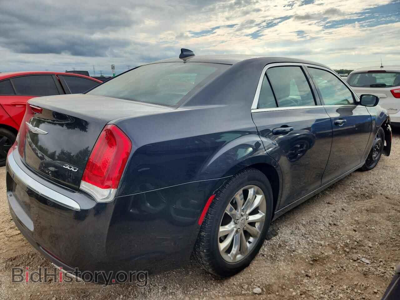 2016 CHRYSLER 300 - VIN: 2C3CCARG0GH190838 - Photo 3