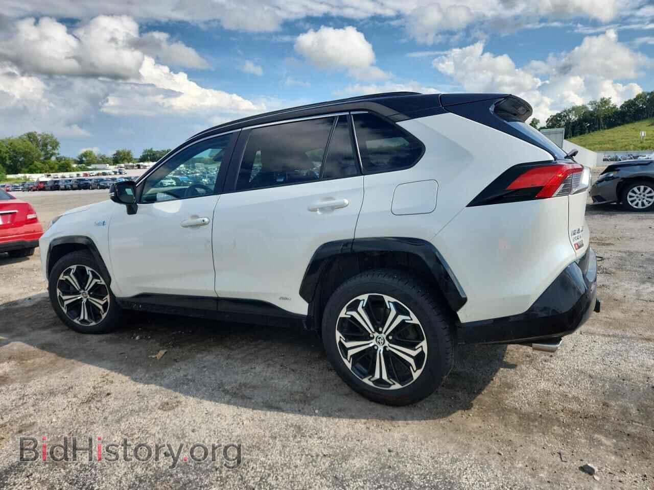 2021 TOYOTA RAV4 - VIN: JTMFB3FV5MD005217 - Фото 2