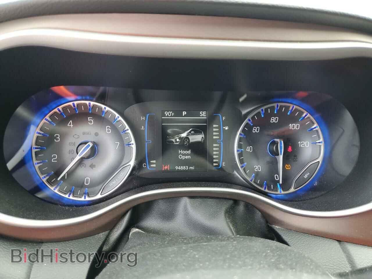 2018 CHRYSLER PACIFICA - VIN: 2C4RC1BGXJR124587 - Photo 9
