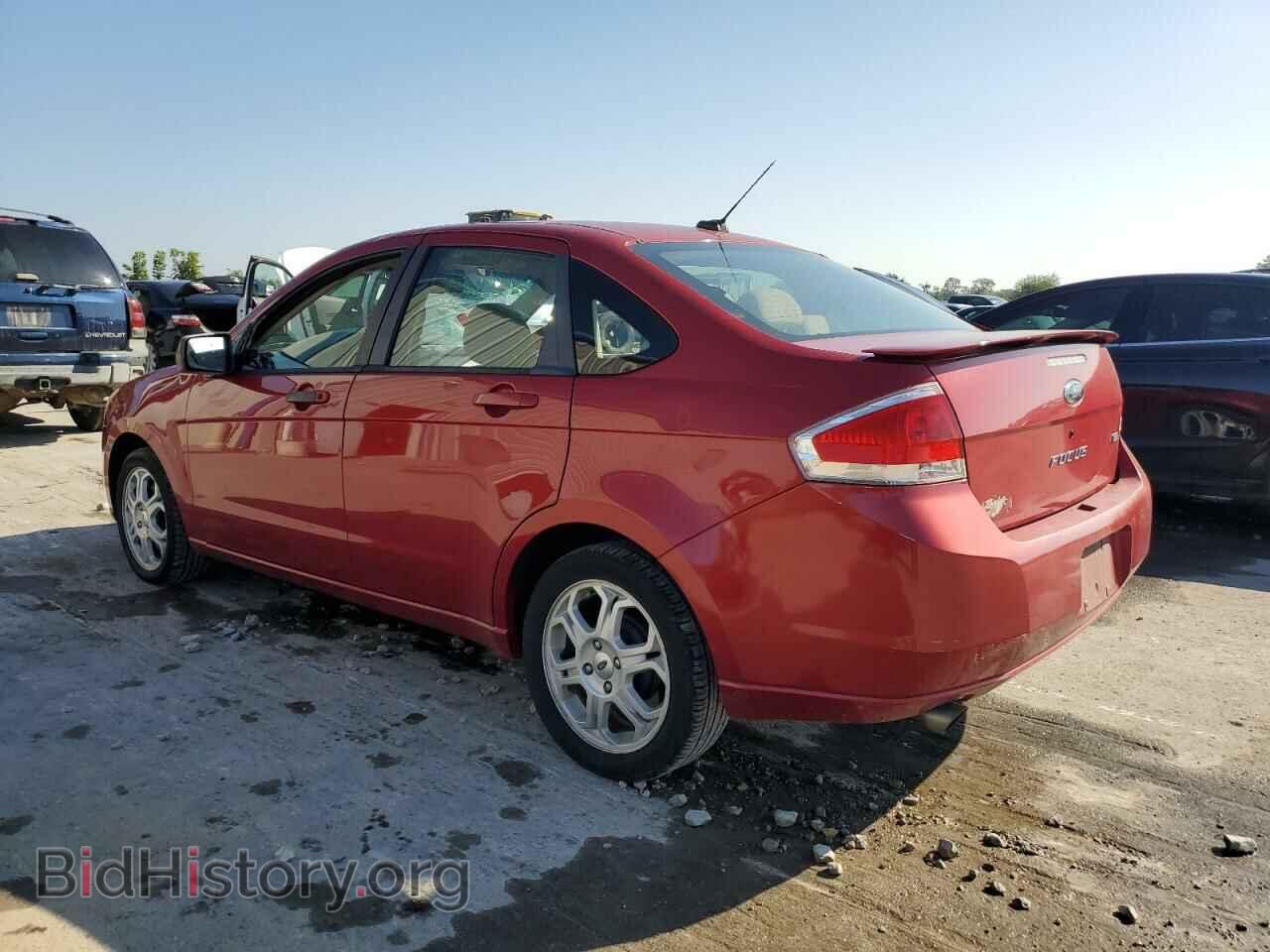 2009 FORD FOCUS - VIN: 1FAHP36N89W255482 - Фото 2