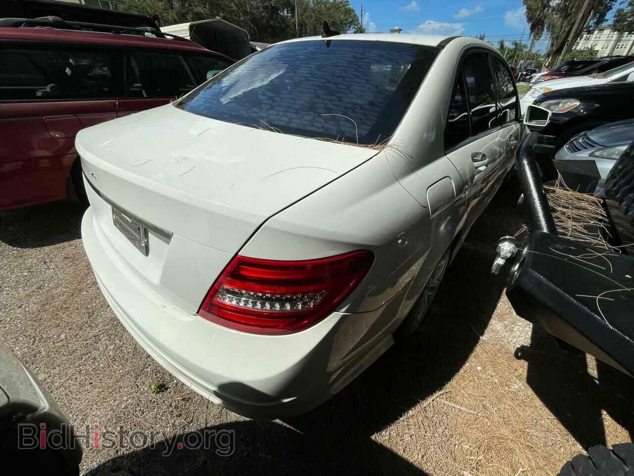 2012 MERCEDES-BENZ C-CLASS - VIN: WDDGF4HB2CA608519 - Фото 4