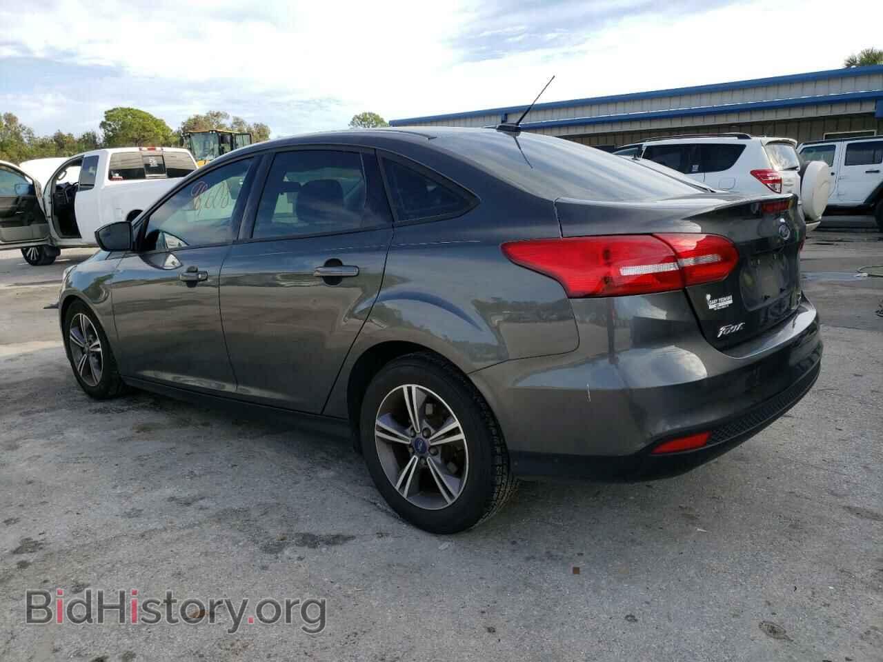 2017 FORD FOCUS - VIN: 1FADP3FE3HL306384 - Photo 2