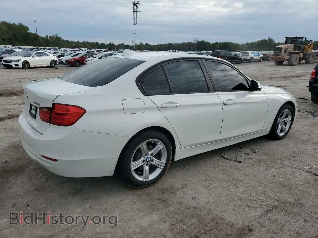2015 BMW 3 SERIES - VIN: WBA3A5C54FF608203 - Фото 3
