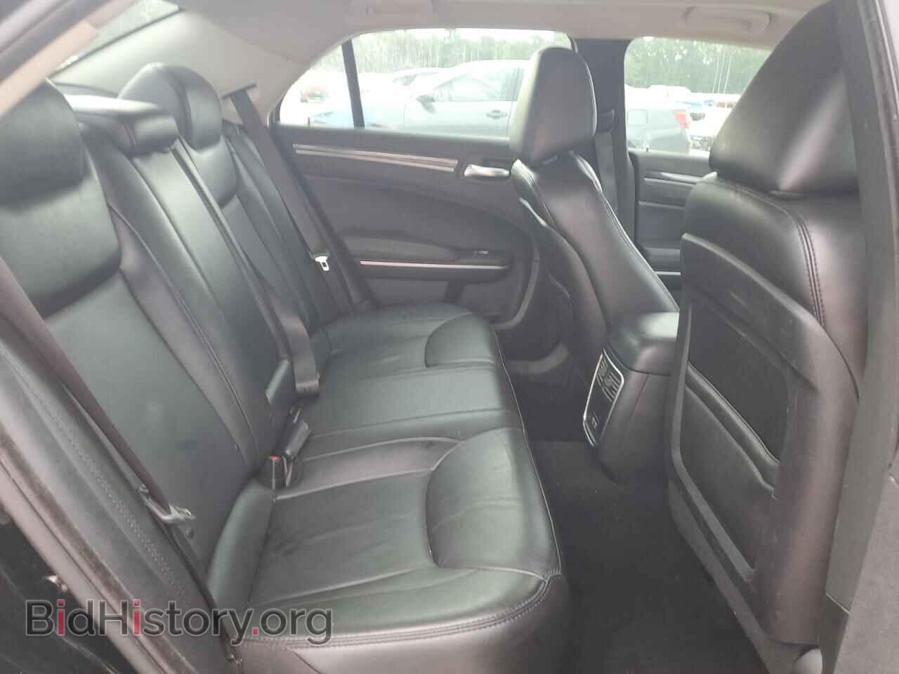 2019 CHRYSLER 300 - VIN: 2C3CCAAG8KH569042 - Фото 10