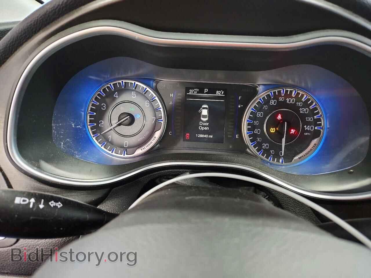 2015 CHRYSLER 200 - VIN: 1C3CCCAB2FN704366 - Photo 9