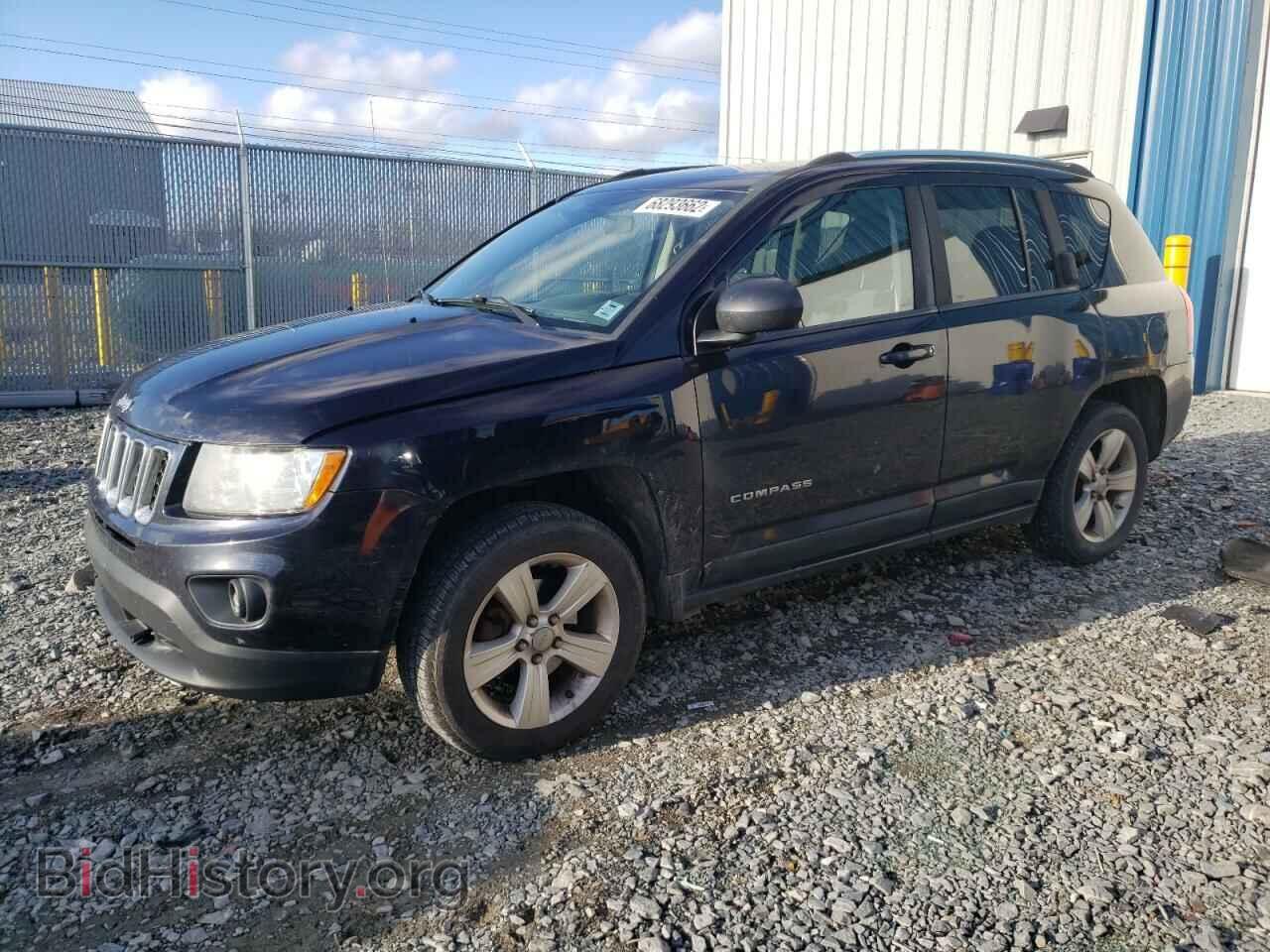 Photo 1J4NF4FB8BD179866 - JEEP COMPASS 2011
