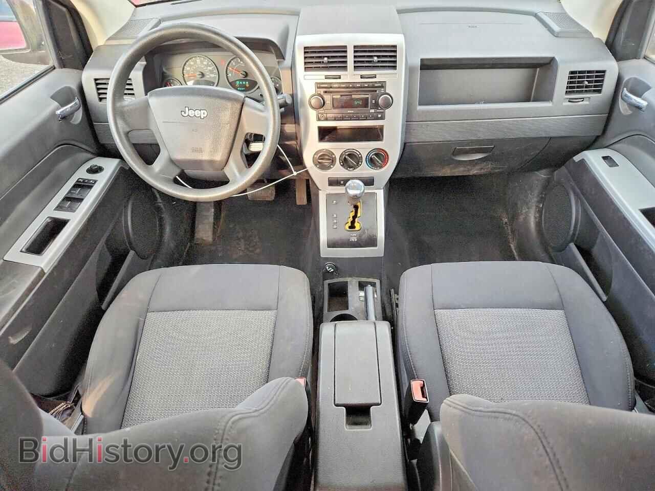 2008 JEEP COMPASS - VIN: 1J8FF47W98D643356 - Photo 8