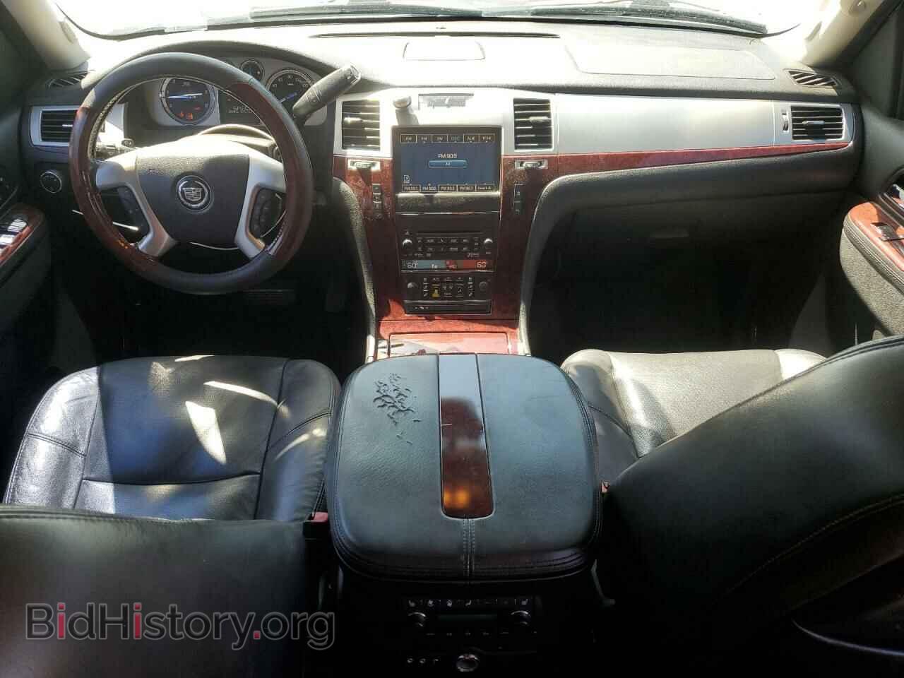 2011 CADILLAC ESCALADE - VIN: 1GYS3AEF0BR198445 - Photo 8