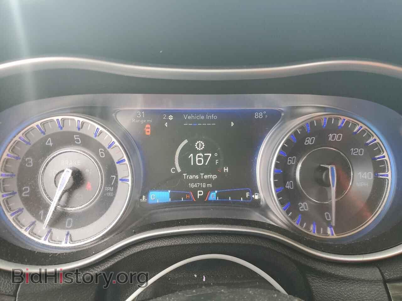 2016 CHRYSLER 300 - VIN: 2C3CCAAGXGH313802 - Фото 9
