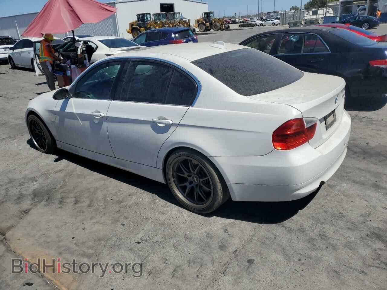 2008 BMW 3 SERIES - VIN: WBAVB735X8VH25748 - Фото 2